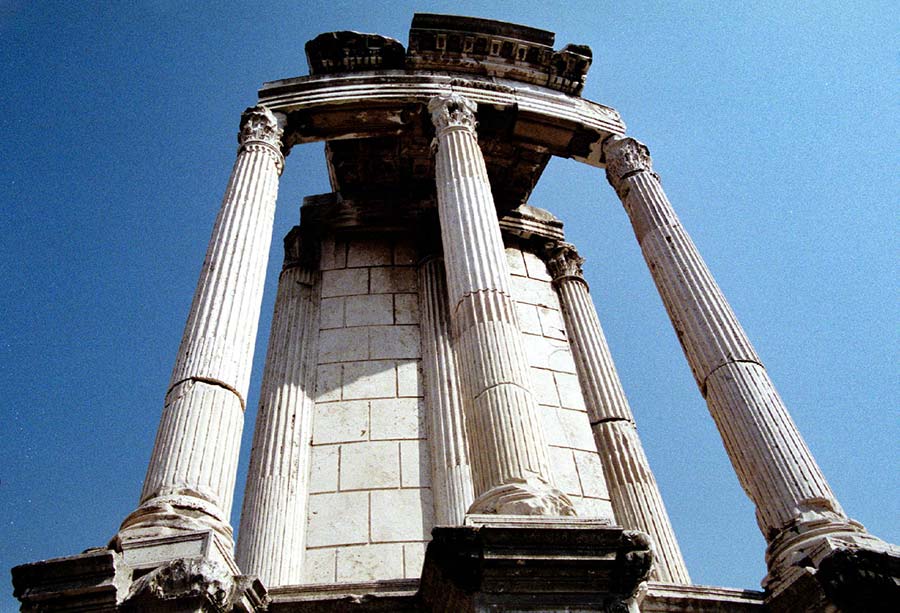 Ruinas del templo de Vesta, Roma